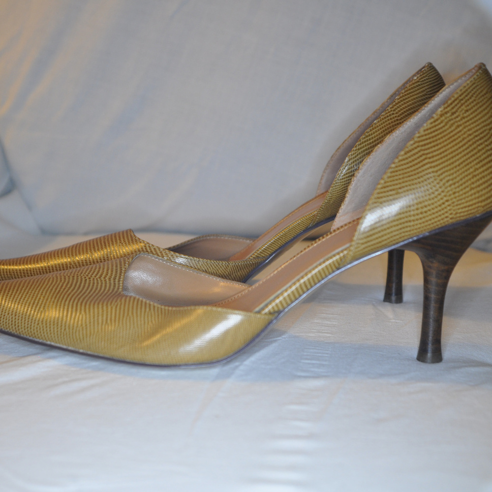 Joan & David  Circa d'Orsay Lizzard pattern pumps